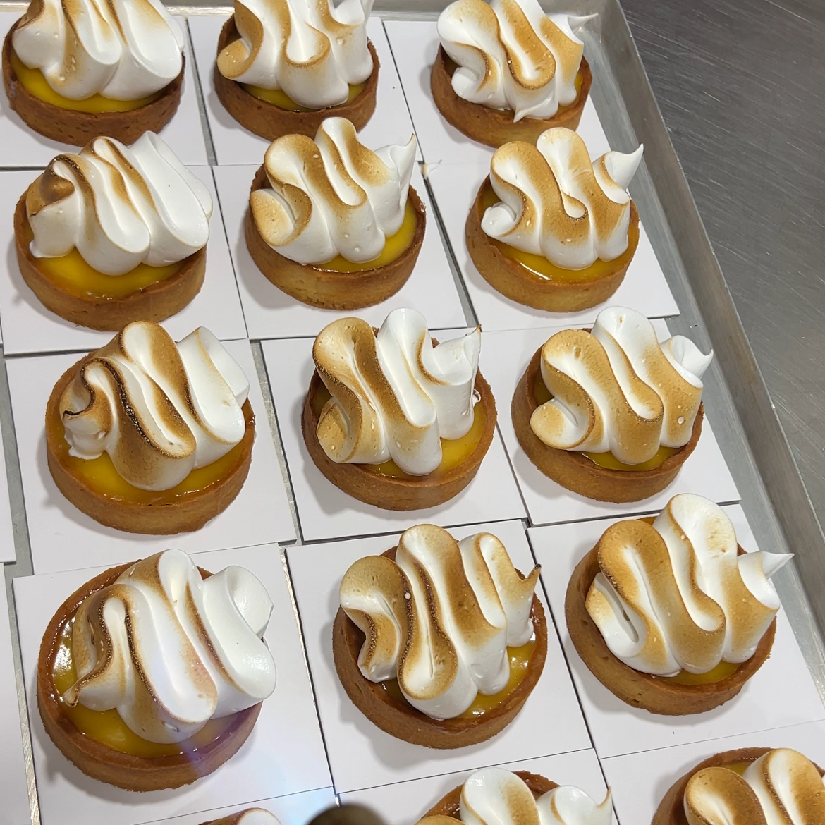 Zitronen Tartelette mit Baiser