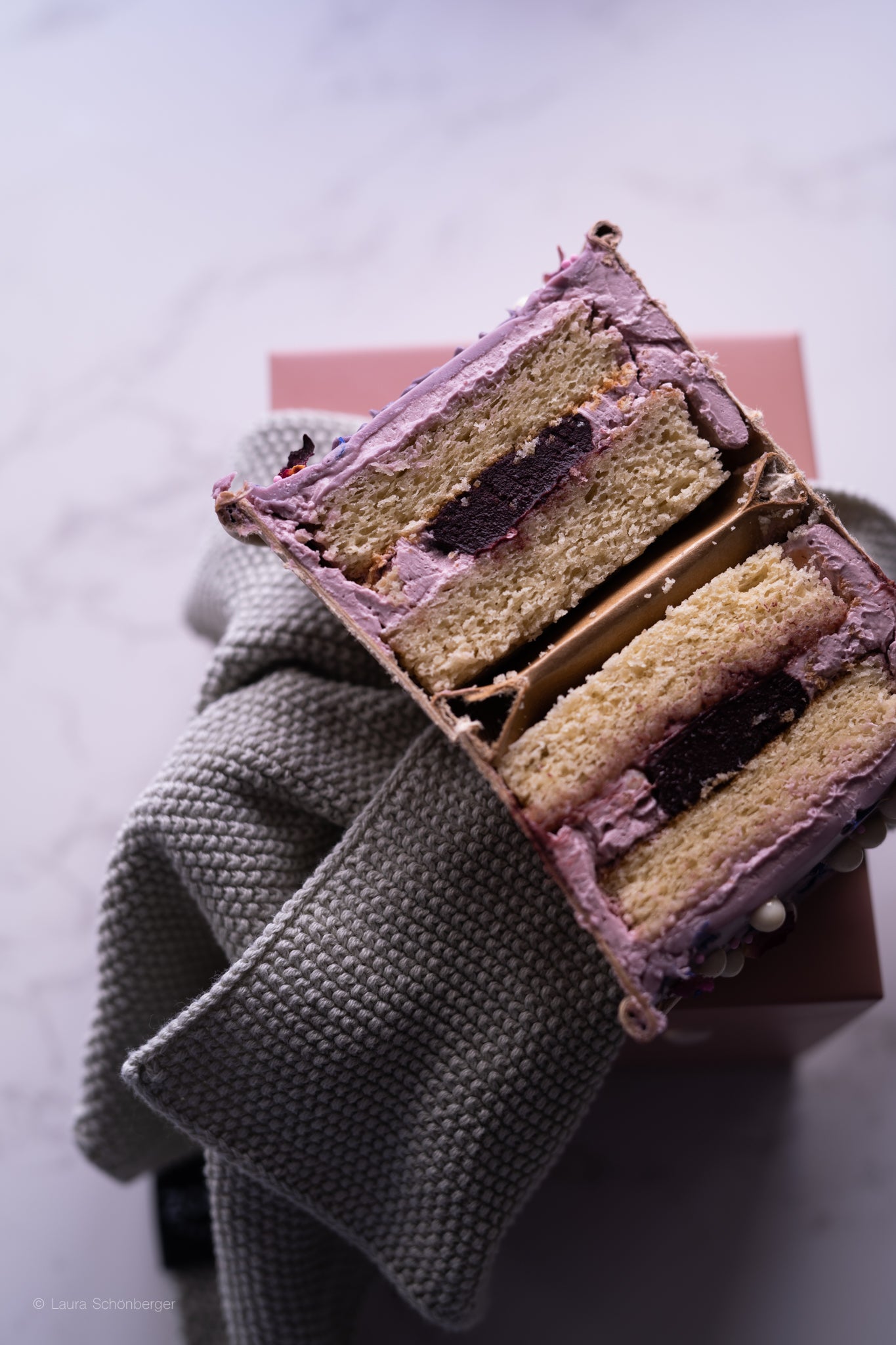 Torte Vanille-Blaubeer-weiße Schokolade